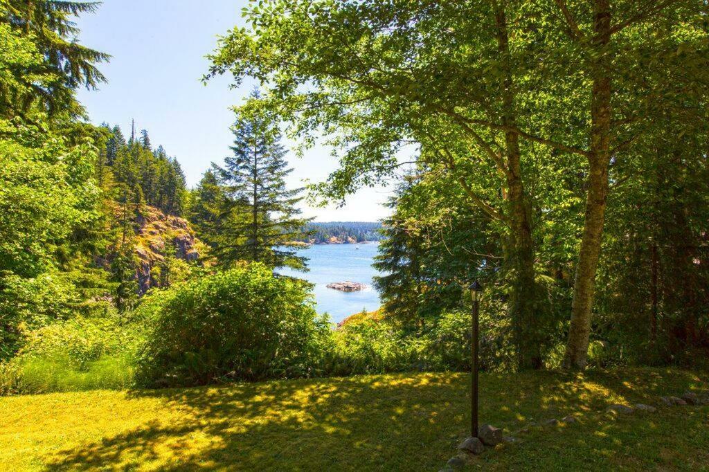 Gowlland Harbour Resort Heriot Bay Exterior foto